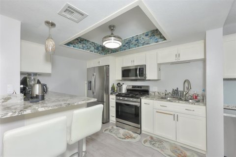 Copropriété à louer à Saint Petersburg, Floride: 2 chambres, 118.91 m2 № 2414012 - photo 7
