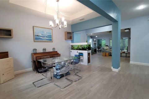 Villa ou maison à vendre à DeLand, Floride: 4 chambres, 268.67 m2 № 1915073 - photo 10
