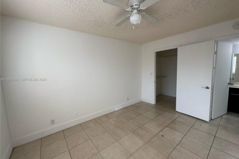 Copropriété à louer à Tamarac, Floride: 1 chambre, 64.57 m2 № 1976779 - photo 20