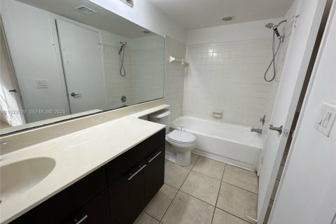 Copropriété à louer à Tamarac, Floride: 1 chambre, 64.57 m2 № 1976779 - photo 24