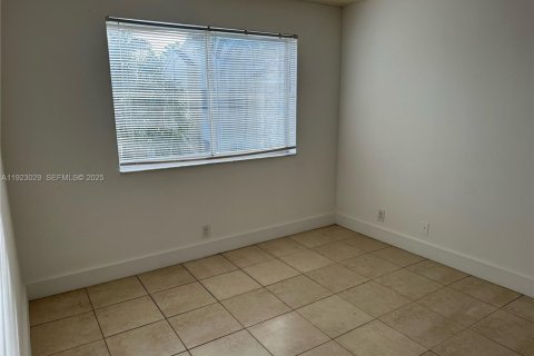 Copropriété à louer à Tamarac, Floride: 1 chambre, 64.57 m2 № 1976779 - photo 18