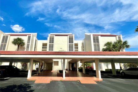 Condo à South Pasadena, Floride, 2 chambres  № 2388666