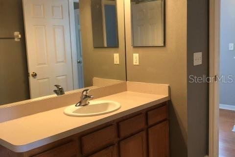 Townhouse in Seffner, Florida 2 bedrooms, 116.31 sq.m. № 1901656 - photo 17