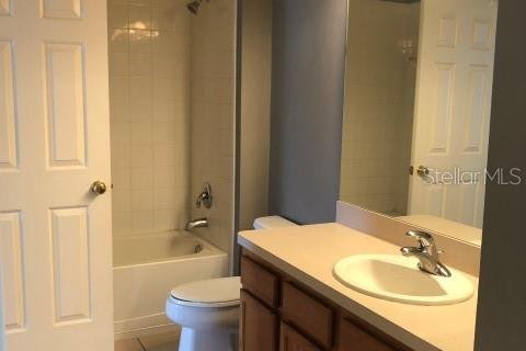 Townhouse in Seffner, Florida 2 bedrooms, 116.31 sq.m. № 1901656 - photo 16