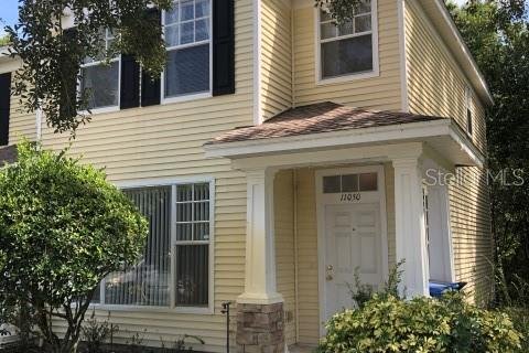 Townhouse in Seffner, Florida 2 bedrooms, 116.31 sq.m. № 1901656 - photo 1