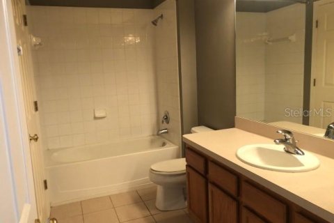 Townhouse in Seffner, Florida 2 bedrooms, 116.31 sq.m. № 1901656 - photo 18