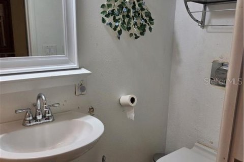Townhouse in Fort Myers, Florida 2 bedrooms, 93.83 sq.m. № 2232318 - photo 11