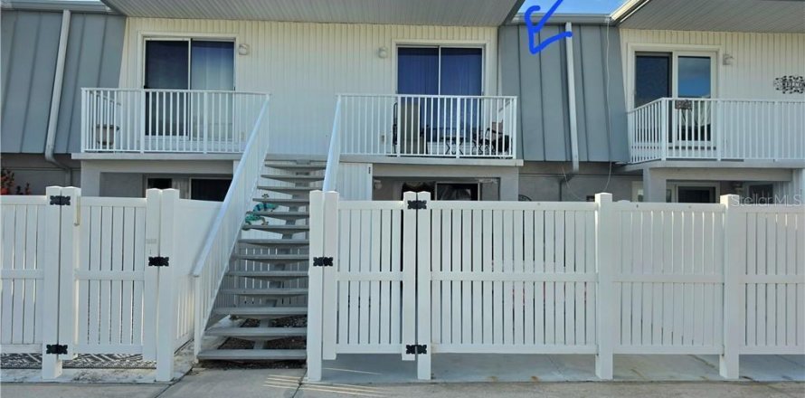 Townhouse in Fort Myers, Florida 2 bedrooms, 93.83 sq.m. № 2232318