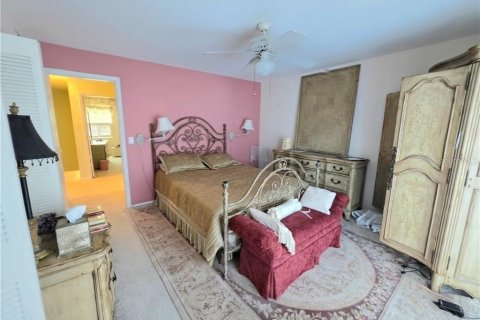 Townhouse in Fort Myers, Florida 2 bedrooms, 93.83 sq.m. № 2232318 - photo 23