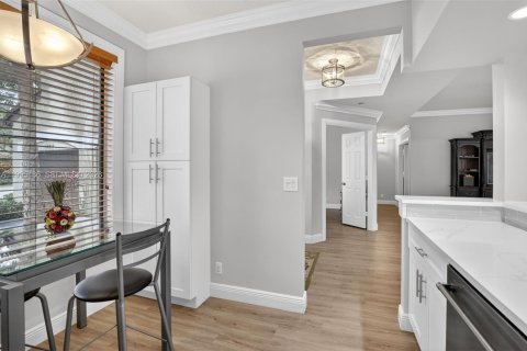 Купить кондоминиум в Плантация, Флорида 2 спальни, 128.21м2, № 2060371 - фото 6