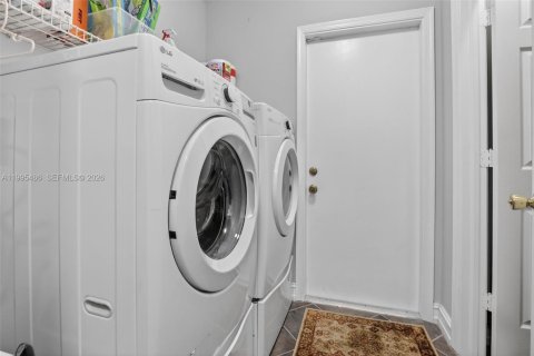 Купить кондоминиум в Плантация, Флорида 2 спальни, 128.21м2, № 2060371 - фото 26