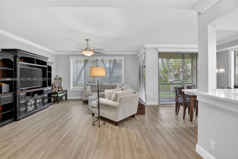 Купить кондоминиум в Плантация, Флорида 2 спальни, 128.21м2, № 2060371 - фото 10