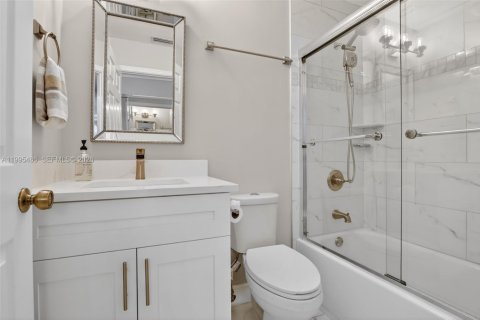 Купить кондоминиум в Плантация, Флорида 2 спальни, 128.21м2, № 2060371 - фото 25