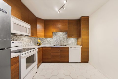 Copropriété à louer à Aventura, Floride: 2 chambres, 113.34 m2 № 2001325 - photo 6