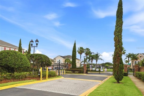 House in Orlando, Florida 4 bedrooms, 237.92 sq.m. № 2134573 - photo 4