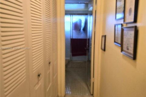 Copropriété à vendre à Sunrise, Floride: 1 chambre, 79.9 m2 № 1997441 - photo 13