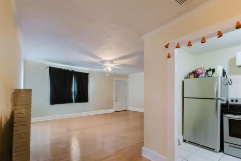 Immobilier commercial à vendre à Saint Petersburg, Floride: 108.7 m2 № 2203764 - photo 23