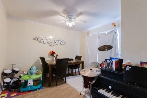 Immobilier commercial à vendre à Saint Petersburg, Floride: 108.7 m2 № 2203764 - photo 25