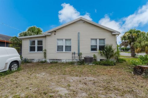 Immobilier commercial à vendre à Saint Petersburg, Floride: 108.7 m2 № 2203764 - photo 13