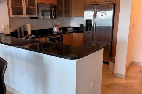 Condo in Miami, Florida, 1 bedroom  № 2182657 - photo 16