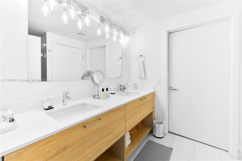 Купить кондоминиум в Норт-Майами-Бич, Флорида 3 спальни, 144.65м2, № 1865164 - фото 7
