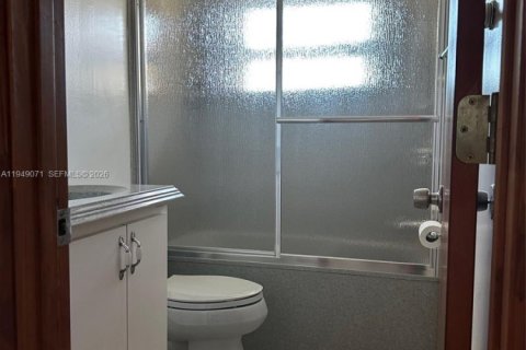 House in Sebring, Florida 4 bedrooms № 2019547 - photo 28