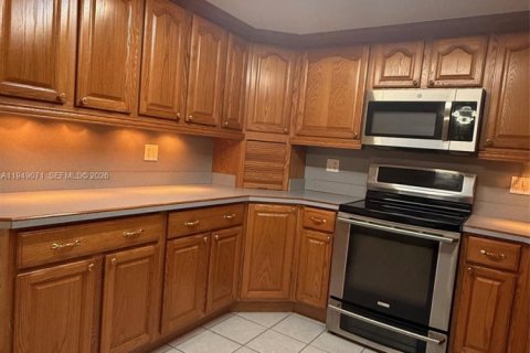 House in Sebring, Florida 4 bedrooms № 2019547 - photo 15