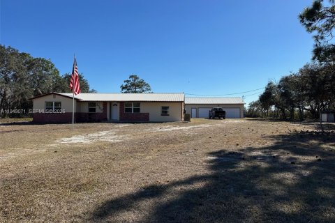 House in Sebring, Florida 4 bedrooms № 2019547 - photo 3