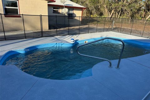 House in Sebring, Florida 4 bedrooms № 2019547 - photo 8