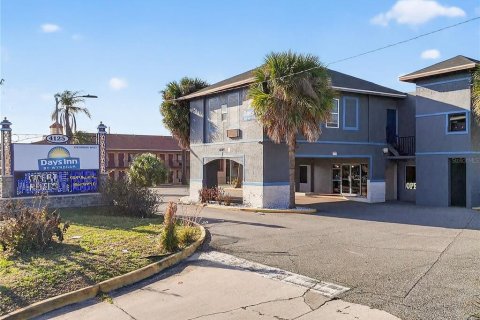 Hotel in Kissimmee, Florida 2340.95 sq.m. № 2196917