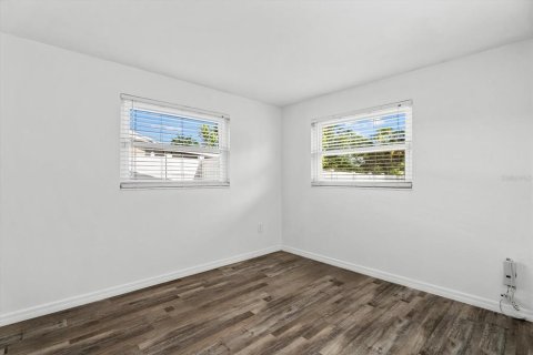 Villa ou maison à vendre à Sarasota, Floride: 2 chambres, 83.61 m2 № 2167540 - photo 14