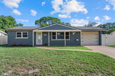 Villa ou maison à vendre à Sarasota, Floride: 2 chambres, 83.61 m2 № 2167540 - photo 1