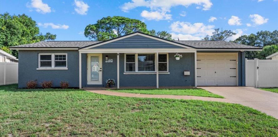 Villa ou maison à Sarasota, Floride 2 chambres, 83.61 m2 № 2167540