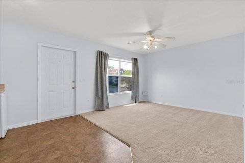 Apartment in Davenport, Florida 1 bedroom, 46.45 sq.m. № 1603141 - photo 6