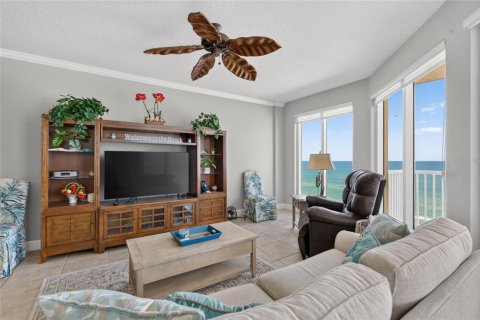 Condo in Daytona Beach, Florida, 3 bedrooms № 2199573 - photo 5