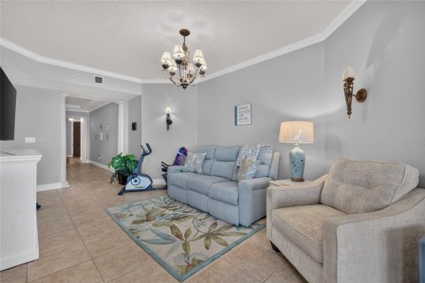 Condo in Daytona Beach, Florida, 3 bedrooms № 2199573 - photo 9