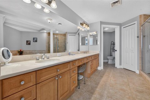 Condo in Daytona Beach, Florida, 3 bedrooms № 2199573 - photo 29