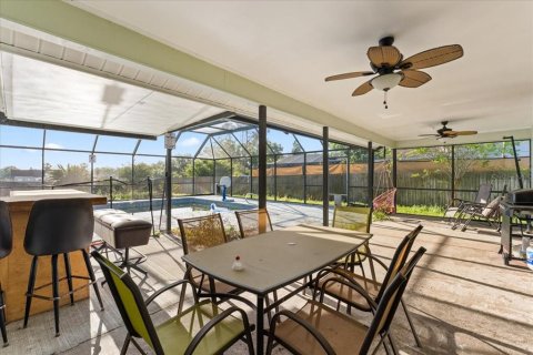 House in Brandon, Florida 4 bedrooms, 202.25 sq.m. № 2223007 - photo 23