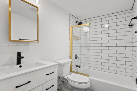 Copropriété à louer à Miami, Floride: 2 chambres, 88.72 m2 № 2076151 - photo 17