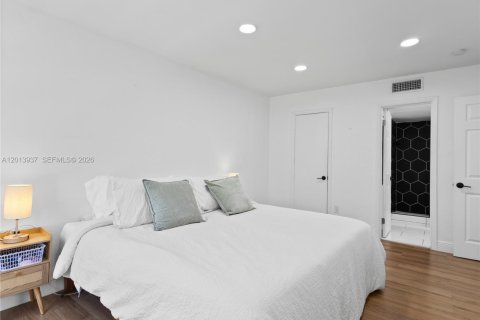 Copropriété à louer à Miami, Floride: 2 chambres, 88.72 m2 № 2076151 - photo 15