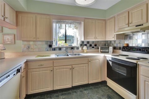 Купить кондоминиум в Деланд, Флорида 6 комнат, 107.4м2, № 1720315 - фото 9