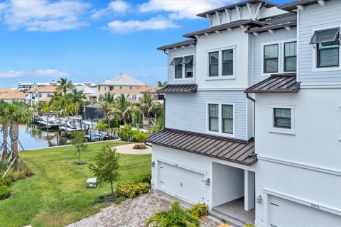 Townhouse in Ruskin, Florida 4 bedrooms, 262.82 sq.m. № 2237282