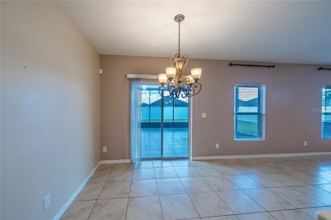 House in Wimauma, Florida 3 bedrooms, 132.94 sq.m. № 1800180 - photo 12