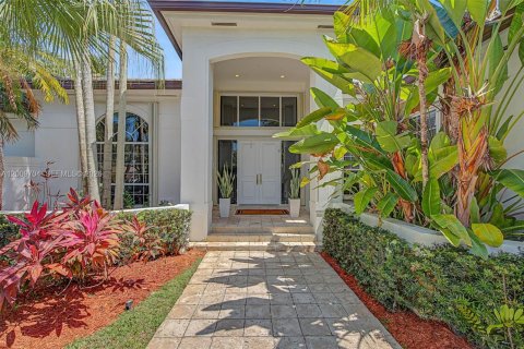 House in Palmetto Bay, Florida 5 bedrooms, 471.85 sq.m. № 2243983