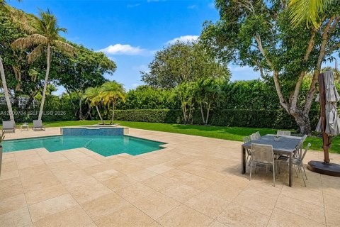 House in Palmetto Bay, Florida 5 bedrooms, 471.85 sq.m. № 2243983 - photo 30
