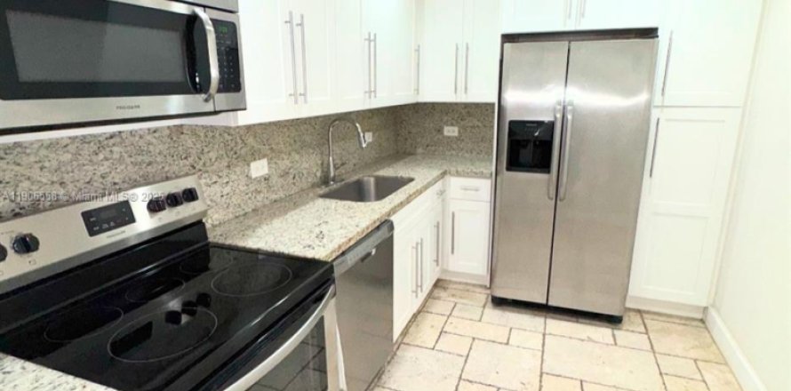 Condo à Aventura, Floride, 2 chambres  № 1957106