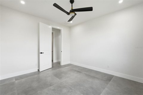 Villa ou maison à vendre à Cape Coral, Floride: 3 chambres, 219.71 m2 № 2396475 - photo 26