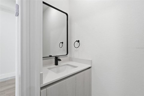 Villa ou maison à vendre à Cape Coral, Floride: 3 chambres, 219.71 m2 № 2396475 - photo 24