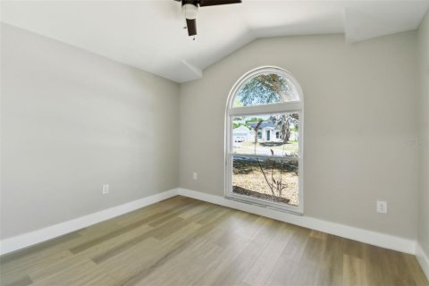 House in Davenport, Florida 3 bedrooms, 130.34 sq.m. № 1631834 - photo 21