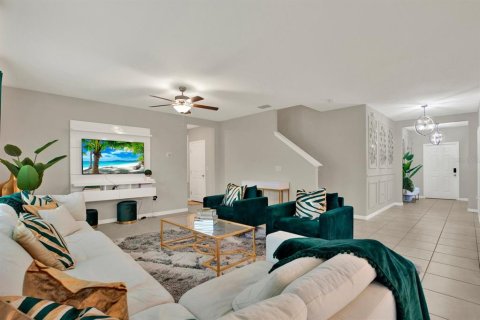 House in Plant City, Florida 5 bedrooms, 313.92 sq.m. № 2410089 - photo 18